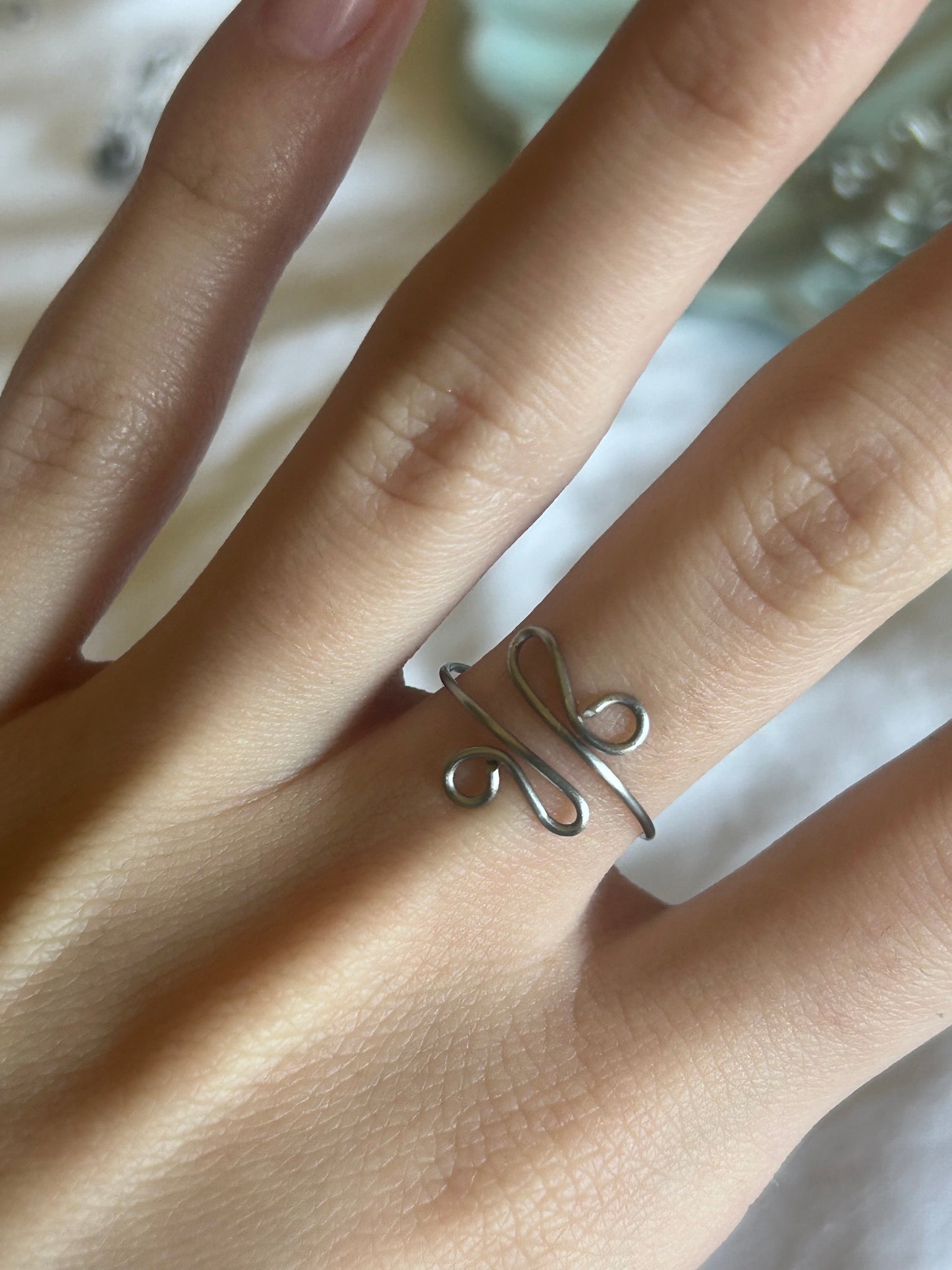 rings!