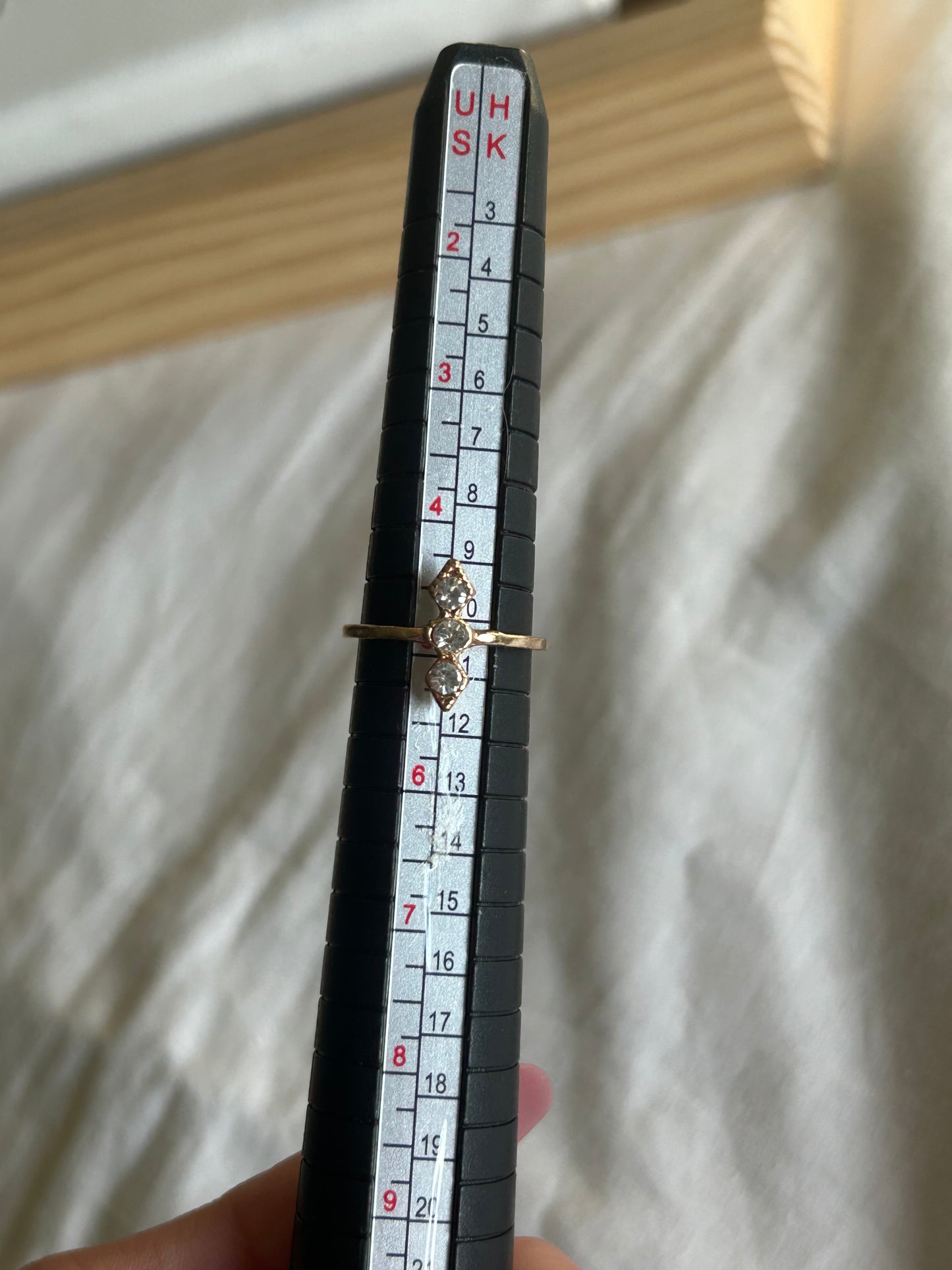 gold ring {size 5}