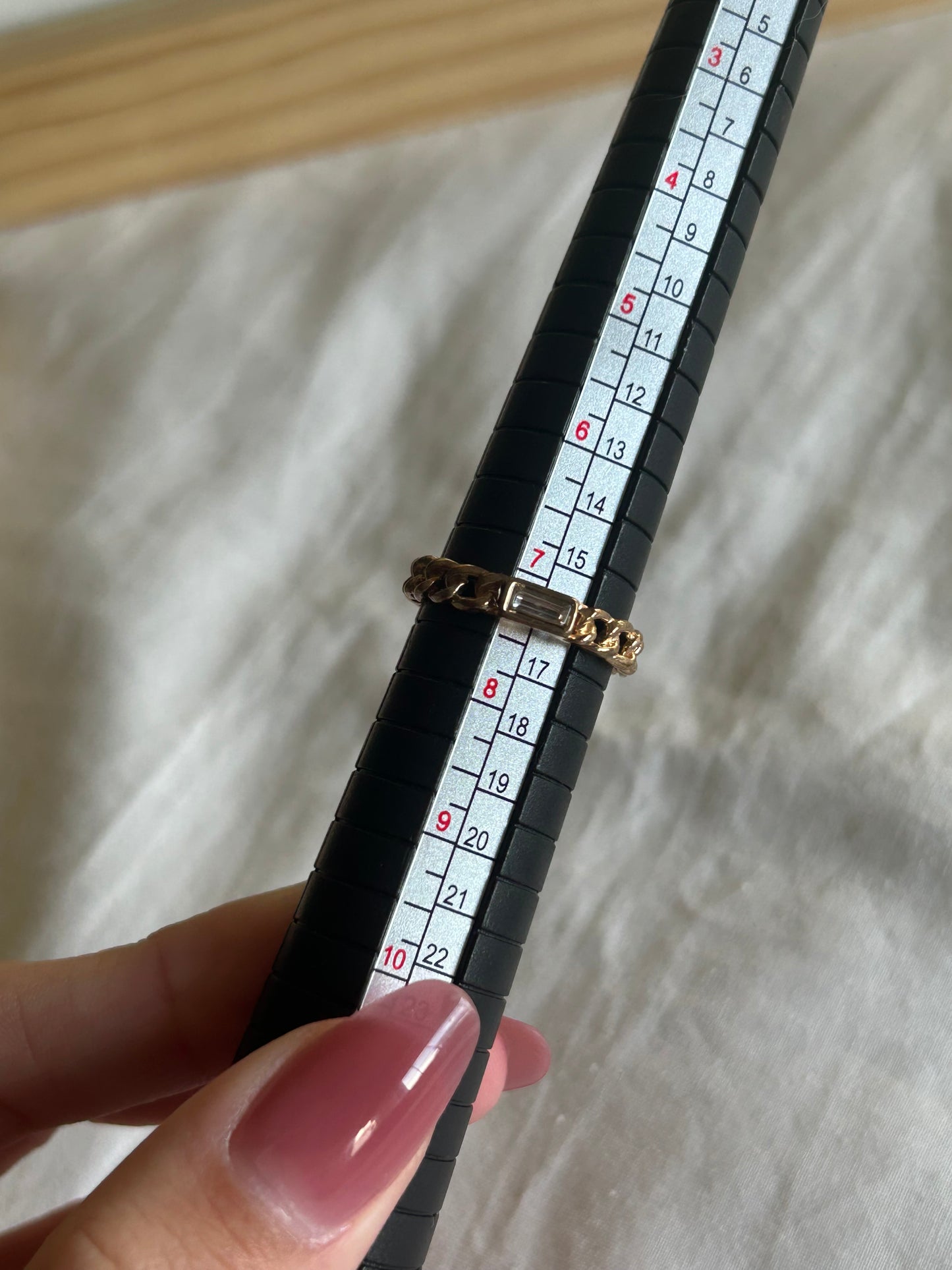 gold ring {size 7 1/2}
