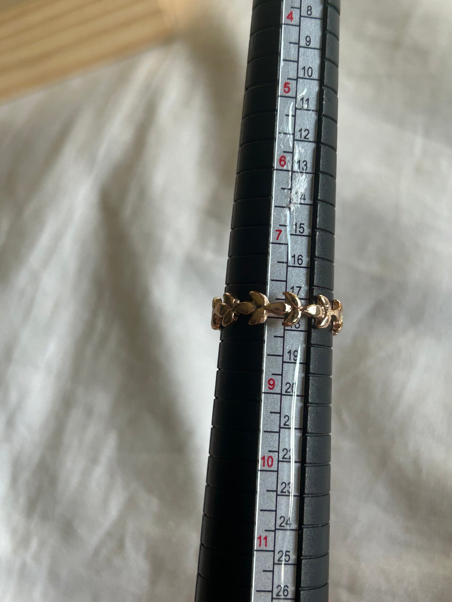 gold ring {size 8}
