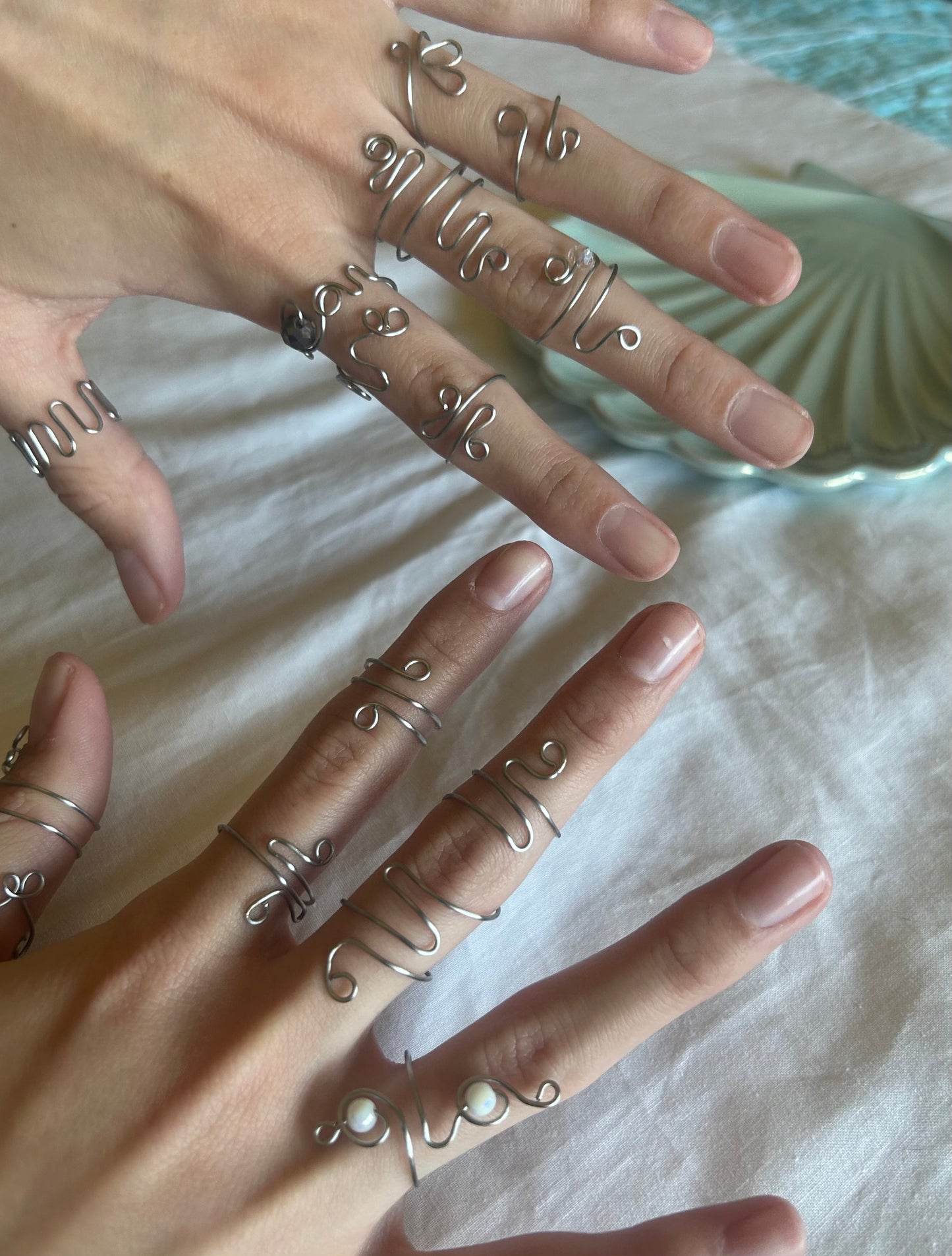 rings!